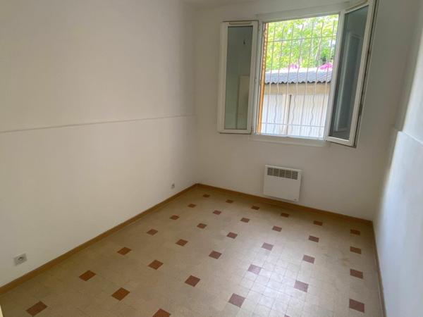 Appartement à vendre    3 pièces • 48,08 m2 Toulon