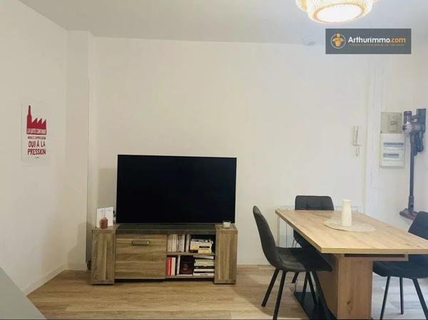 Location                                                      Appartement
                        
                     2 pièces                      38 m2                     à Lille