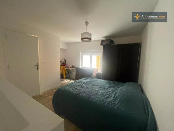Location                                                      Appartement
                        
                     2 pièces                      38 m2                     à Lille
