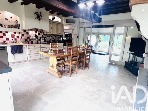 Maison à vendre 6 pièces 143 m² La Ménitré