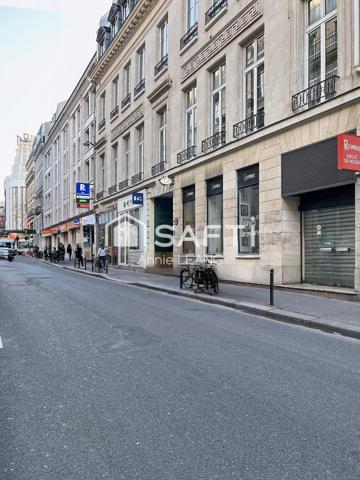 Adresse confidentielle et double accès au cœur des Grands Boulevards – 36 m² au calme sur cour, Paris 9e.