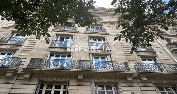 Location Appartement 5 pièces 95.42 m² - Paris 75011