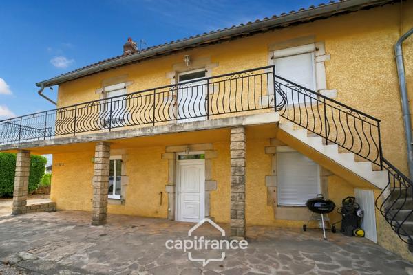 Maison de 190m² avec 2 logements indépendants - 4 chambres - terrain 1 220m² - vue Revermont