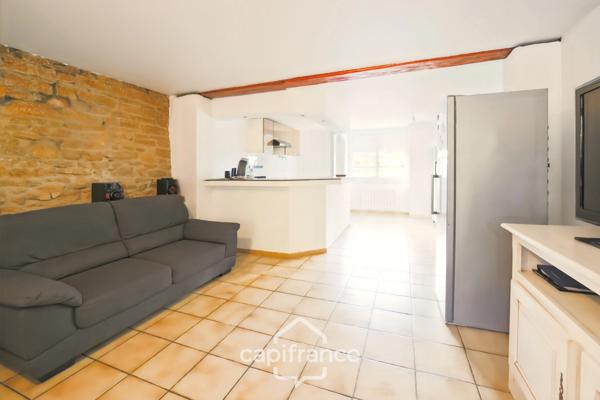 Maison de 190m² avec 2 logements indépendants - 4 chambres - terrain 1 220m² - vue Revermont