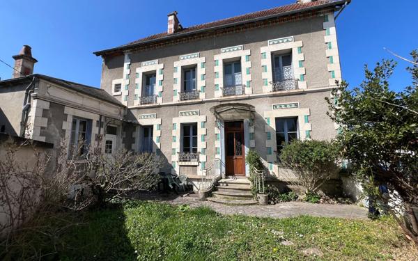 Maison à vendre    5 pièces • 110 m2 Cosne-Cours-sur-Loire
