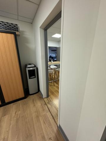 SAINT AVERTIN BUREAUX A VENDRE 234 M² PARKINGS PARFAIT ETAT