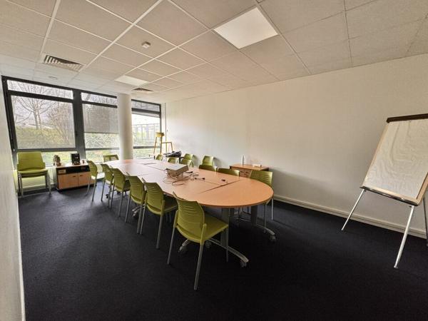 TOURS NORD L'AERONEF BUREAU A LOUER DE 33 M² EN RDC PROCHE D 910 ET ECHANGEUR A10