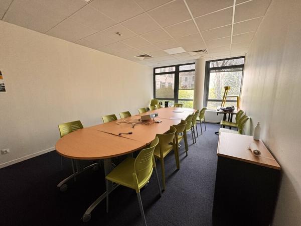 TOURS NORD L'AERONEF BUREAU A LOUER DE 33 M² EN RDC PROCHE D 910 ET ECHANGEUR A10