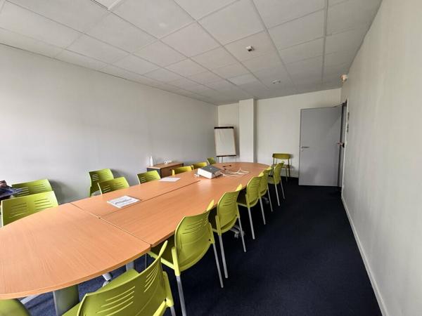 TOURS NORD L'AERONEF BUREAU A LOUER DE 33 M² EN RDC PROCHE D 910 ET ECHANGEUR A10