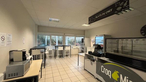 1 498 m2 divisibles à partir de 58,30 m2 de bureaux à louer - SEMOY