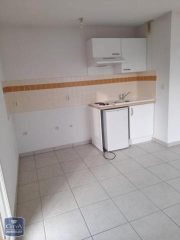 Appartement à louer 1 pièce 31.9m² Angoulême (16000)