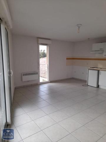 Appartement à louer 1 pièce 31.9m² Angoulême (16000)