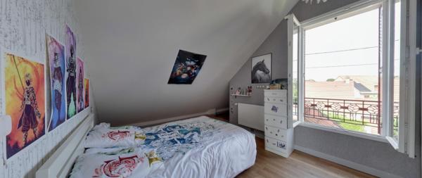VENTE  - QUARTIER ARCHEVÊCHÉ - MAISON MEULIÈRE À OZOIR-LA-FERRIÈRE 5 pièces - 85 m² habitables - 3 chambres - Sous-sol total - Garage - Jardin