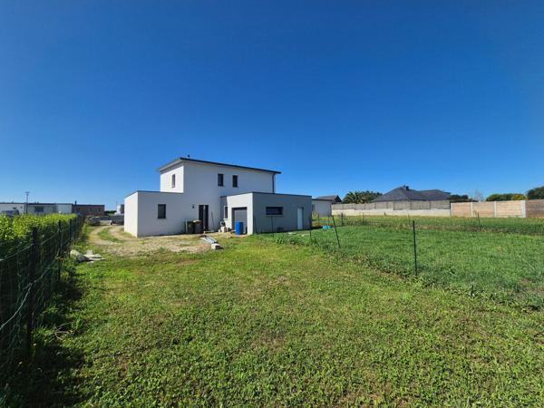 Maison de neuve de 137m², 6 pièces sur un terrain de 910m².