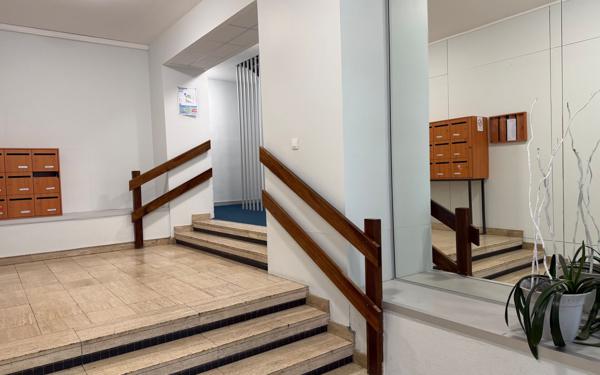 Appartement à vendre    2 pièces • 48,90 m2 Mons-en-Baroeul