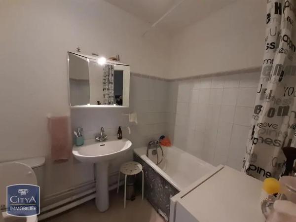 Appartement à louer 1 pièce 28.87m² Évry-Courcouronnes (91000)