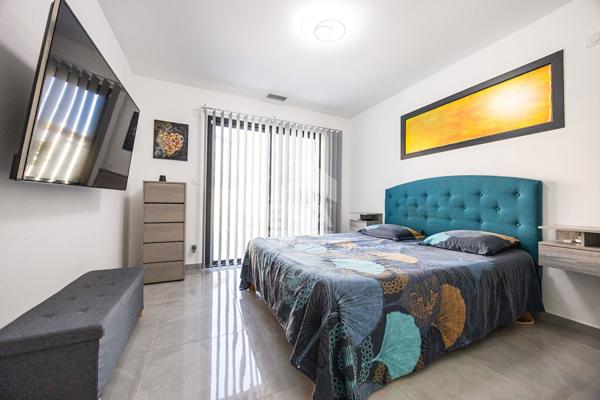 À vendre à Cabestany : Maison contemporaine de 2024 - plain pied - 3 faces