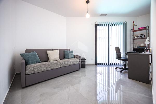 À vendre à Cabestany : Maison contemporaine de 2024 - plain pied - 3 faces