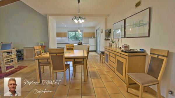 Villa de 236m², 3 chambres et une suite parentale avec piscine à SAINT ESTEVE (66)