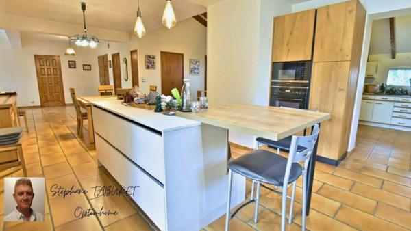 Villa de 236m², 3 chambres et une suite parentale avec piscine à SAINT ESTEVE (66)