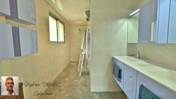 Villa de 236m², 3 chambres et une suite parentale avec piscine à SAINT ESTEVE (66)