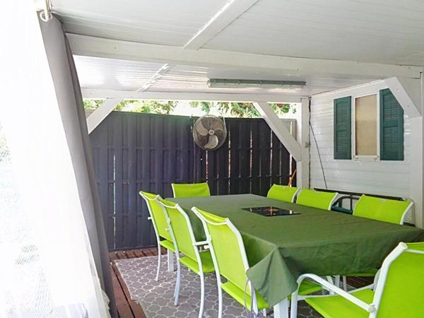 Beauzac(43), mobil home de 26 m2 habitables, 2 chambres sur 122 m2 de terrain