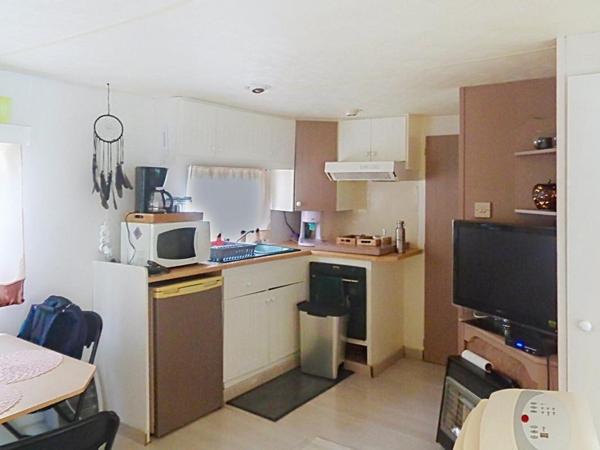 Beauzac(43), mobil home de 26 m2 habitables, 2 chambres sur 122 m2 de terrain