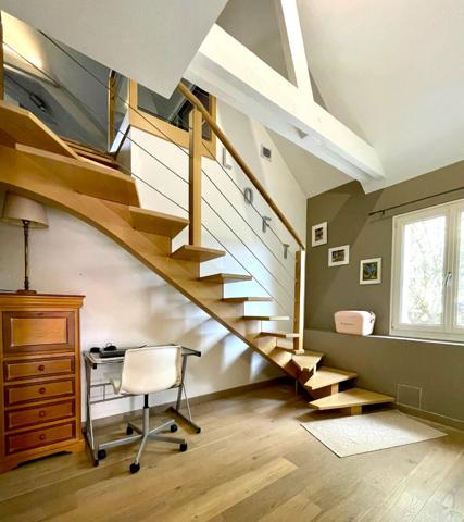 Très belle Maison d'Architecte de 220m2 habitables au coeur de Brissac-Quincé - emplacement privilégié avec vue dégagée sur la campagne - jardin paysagé et piscine - 20 minutes de l'hyper centre d'Angers