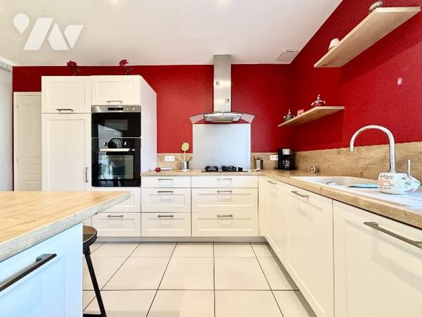 Maison de plaind-pied de 105 avec garage / atelier