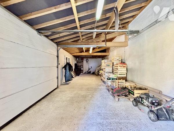 Maison de plaind-pied de 105 avec garage / atelier