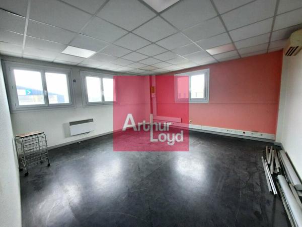 A LOUER BUREAU 290 m² GERZAT