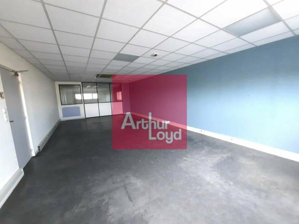 A LOUER BUREAU 290 m² GERZAT