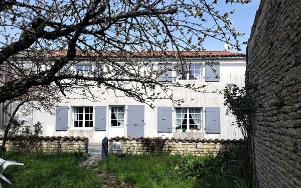 Maison à vendre    4 pièces •  Vérines