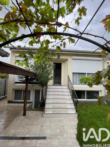 Maison à vendre 7 pièces 94 m² Le Blanc-Mesnil