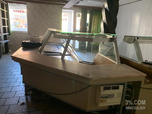 Maison 250 m² commerce et appartement  Dambach-la-Ville (67650)