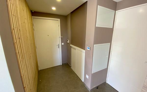 Appartement à louer    3 pièces •  Grasse