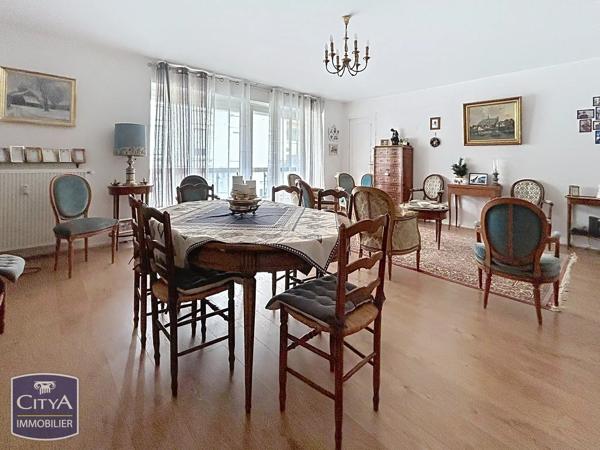 Appartement à vendre 5 pièces 103m² Châteauroux (36000)
