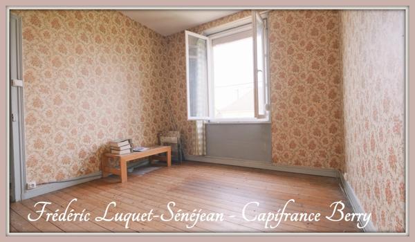 Maison avec jardin à vendre 4 pièces + grenier aménageable à SAINT FLORENT SUR CHER (18)