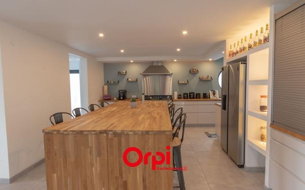 Maison à vendre    9 pièces • 262 m2 Truchtersheim