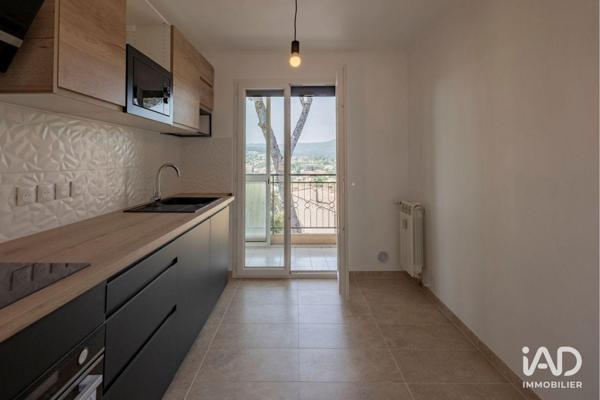 Appartement à vendre 3 pièces 70 m² Sanary-sur-Mer