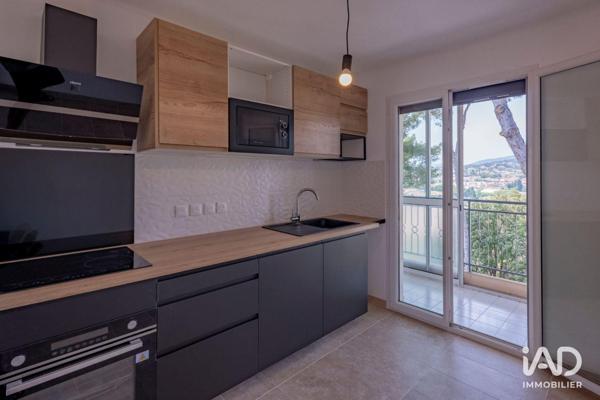 Appartement à vendre 3 pièces 70 m² Sanary-sur-Mer