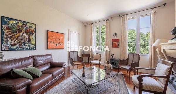 À vendre Maison 8 pièces 409 m² - Bordeaux 33000