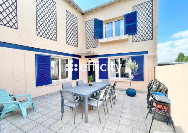 Maison
         6 pièces
        - 120 m² Exclusivité 400 000 € *