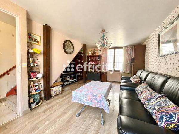 Maison
         6 pièces
        - 120 m² Exclusivité 400 000 € *