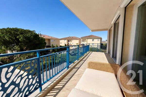 Appartement T3 à vendre  3 pièces - 62,07 m2 LE LAVANDOU - 83