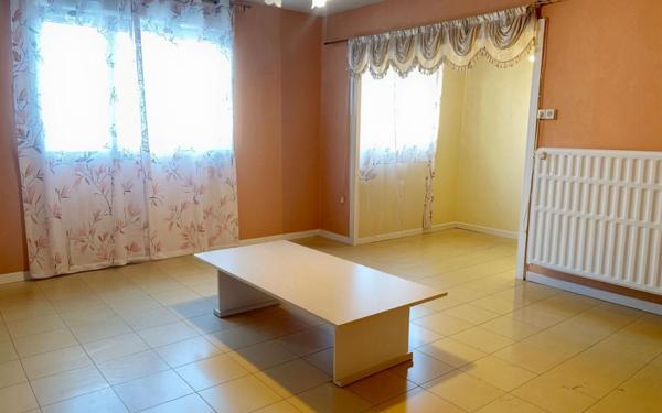 Appartement à vendre    5 pièces • 85,01 m2 Saint-Paul-Trois-Châteaux