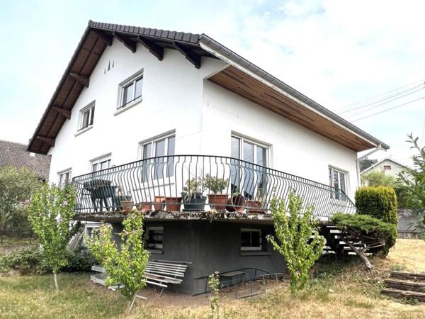 Rare maison de type T7 en cœur de ville paysager