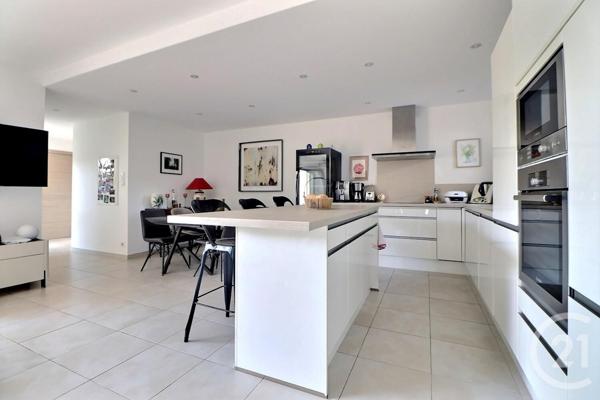 Appartement à vendre  4 pièces - 110 m2 ST RAPHAEL - 83