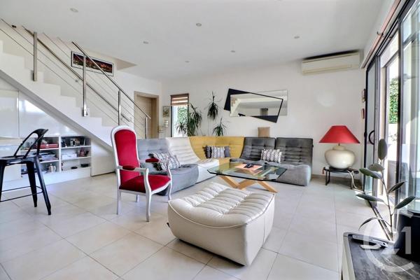 Appartement à vendre  4 pièces - 110 m2 ST RAPHAEL - 83