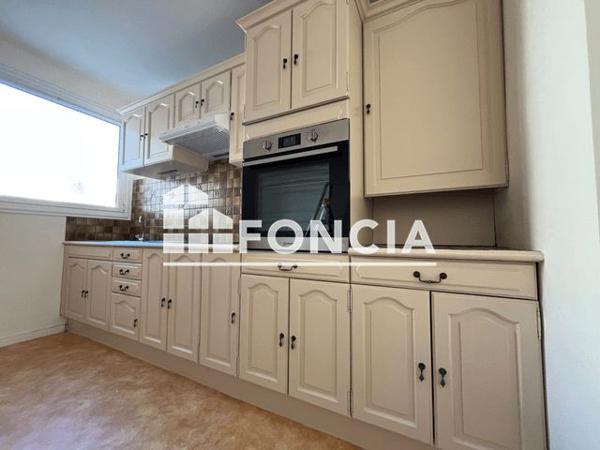 Location Appartement 3 pièces 81.5 m² - 28 BIS BOULEVARD BOUGAINVILLE Concarneau 29900